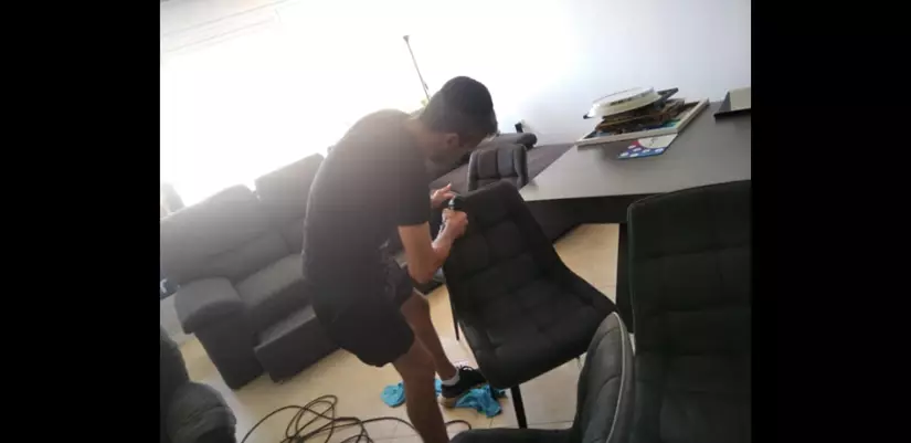 ניקוי כיסאות בבית 2